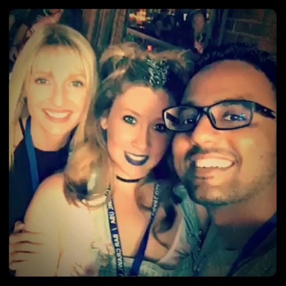 Meet your Posher, Jessica - Picture 1 of 3